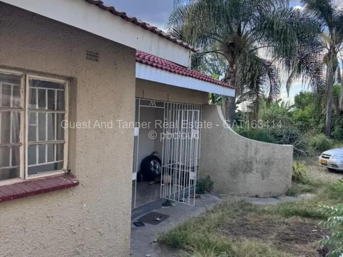 7 Bedroom House for Sale in Waterfalls, Harare