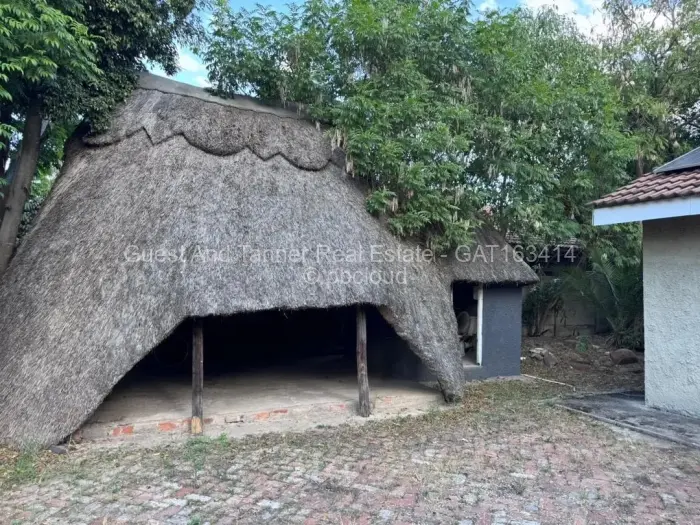 7 Bedroom House for Sale in Waterfalls, Harare