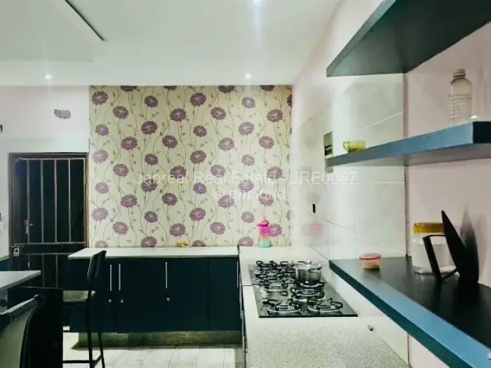 8 Bedroom House for Sale in Gweru CBD, Gweru
