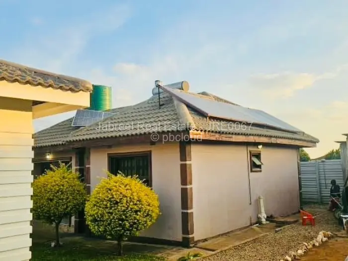 8 Bedroom House for Sale in Gweru CBD, Gweru