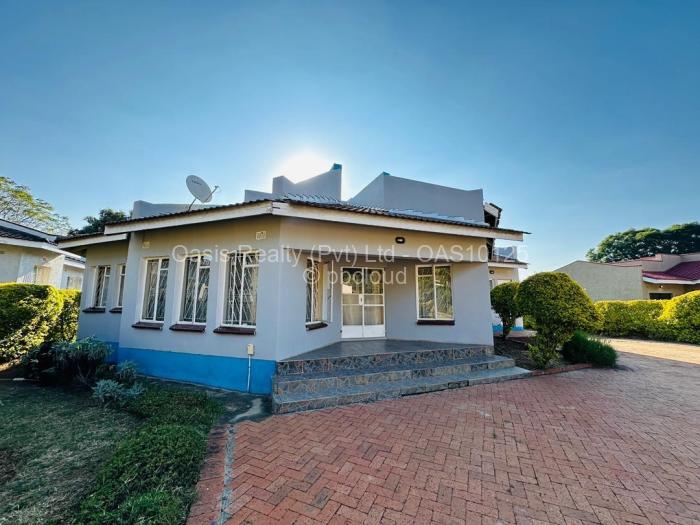 Townhouse/Cluster for Sale in Marlborough, Harare