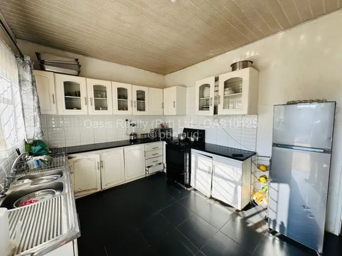 Townhouse/Cluster for Sale in Marlborough, Harare