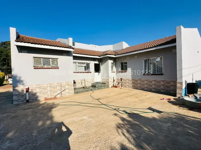 Townhouse/Cluster for Sale in Marlborough, Harare