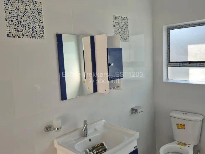 Townhouse/Cluster for Sale in Arlington, Harare