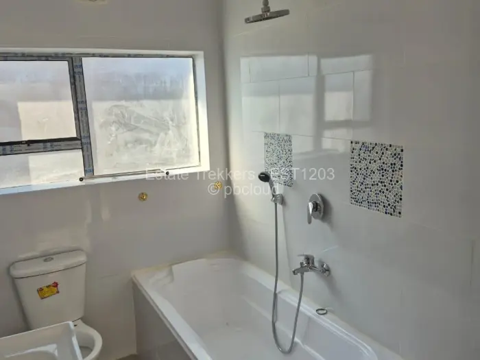 Townhouse/Cluster for Sale in Arlington, Harare