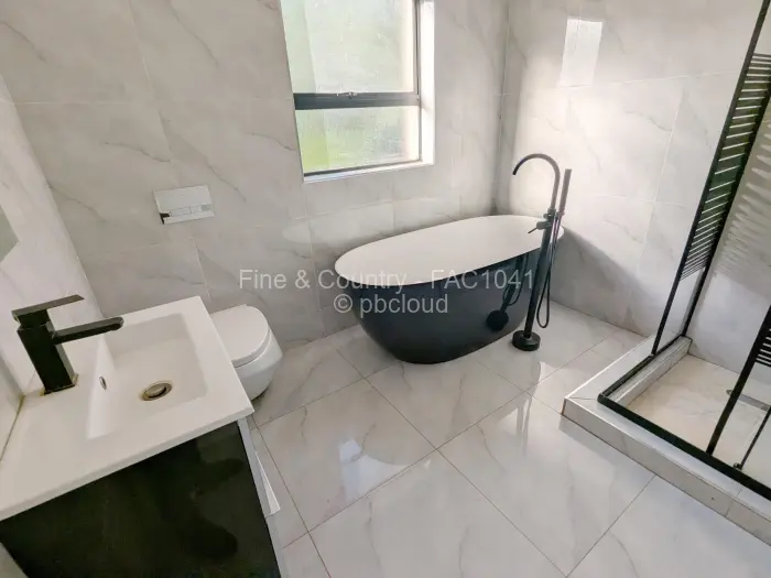 4 Bedroom House to Rent in Greendale