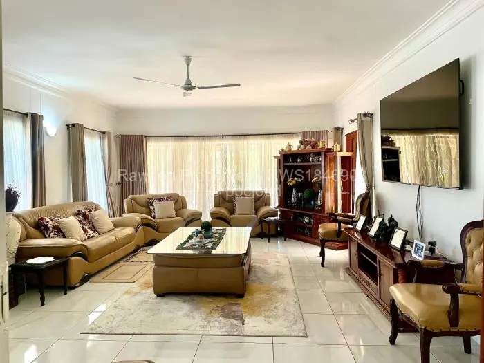 2 Bedroom House for Sale in Highlands, Harare