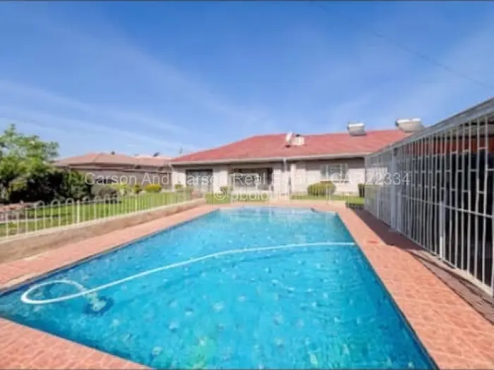 7 Bedroom House to Rent in Greystone Park
