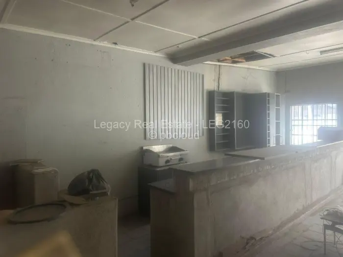 Retail/Shop to Rent in Hatfield