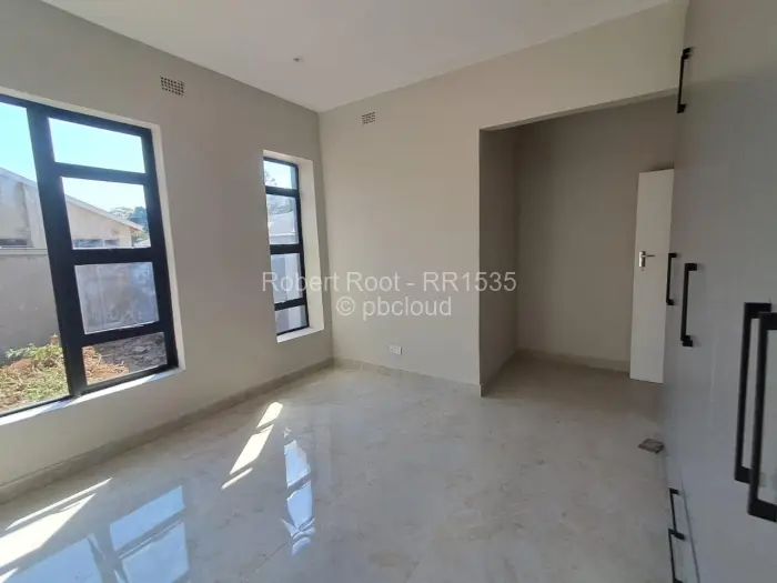 Townhouse/Cluster to Rent in Marlborough