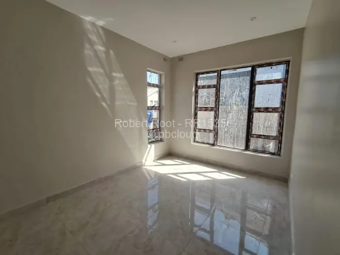 Townhouse/Cluster to Rent in Marlborough