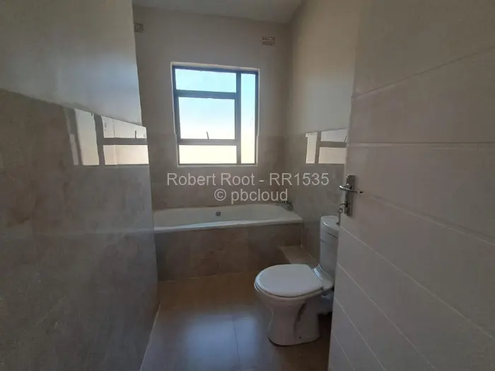 Townhouse/Cluster to Rent in Marlborough