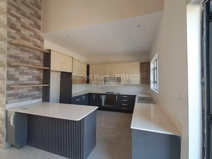 Townhouse/Cluster to Rent in Marlborough