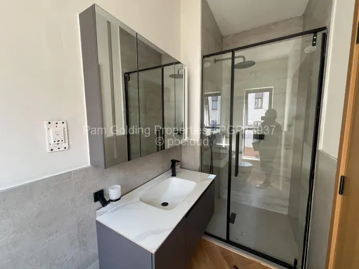 Flat/Apartment to Rent in Glen Lorne