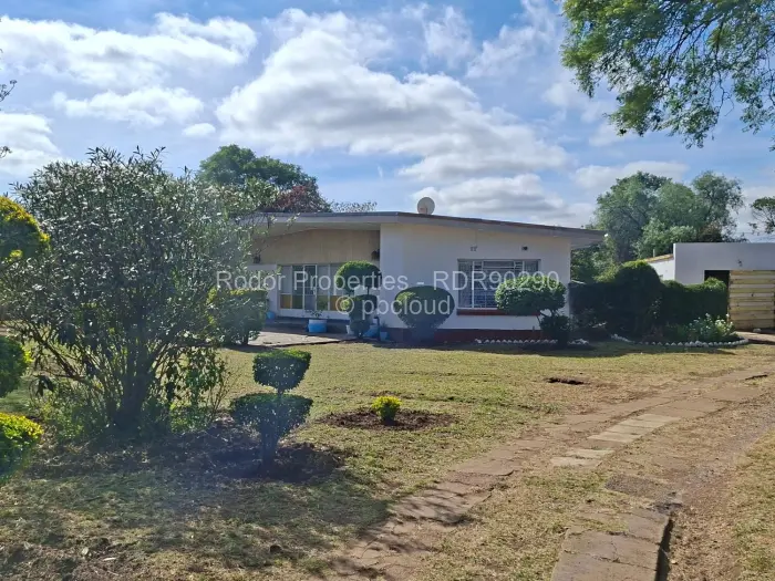 3 Bedroom House for Sale in Killarney, Bulawayo