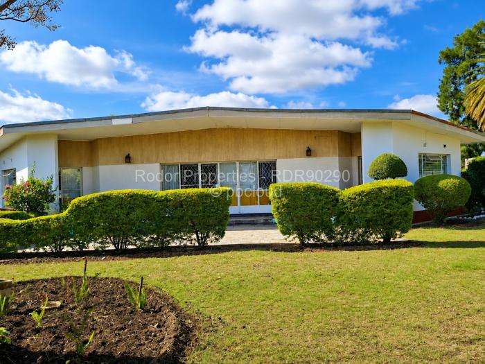 3 Bedroom House for Sale in Killarney, Bulawayo