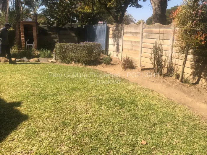 4 Bedroom House to Rent in Ashdown Park