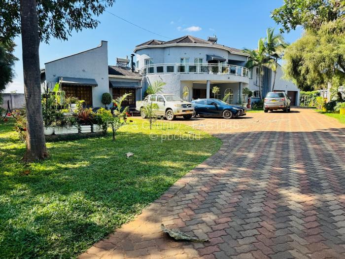 5 Bedroom House for Sale in Helensvale, Harare