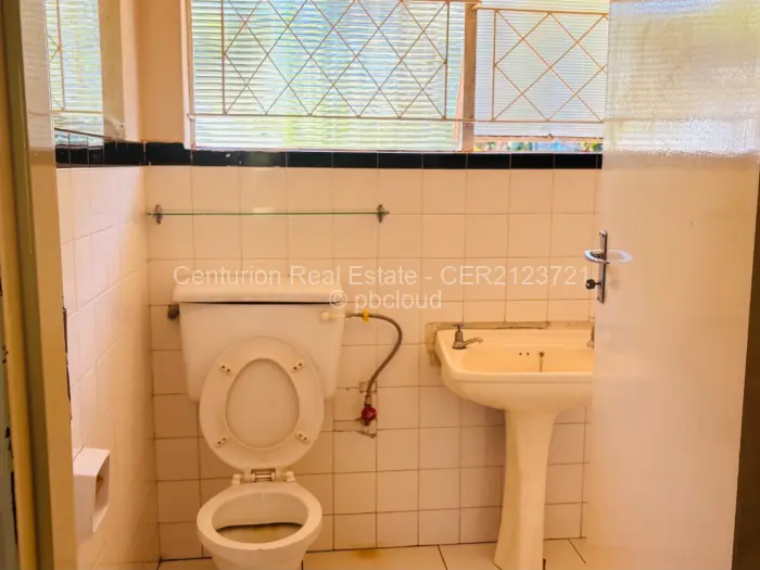 2 Bedroom House to Rent in Eastlea