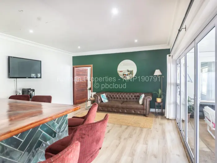 5 Bedroom House for Sale in Highlands, Harare