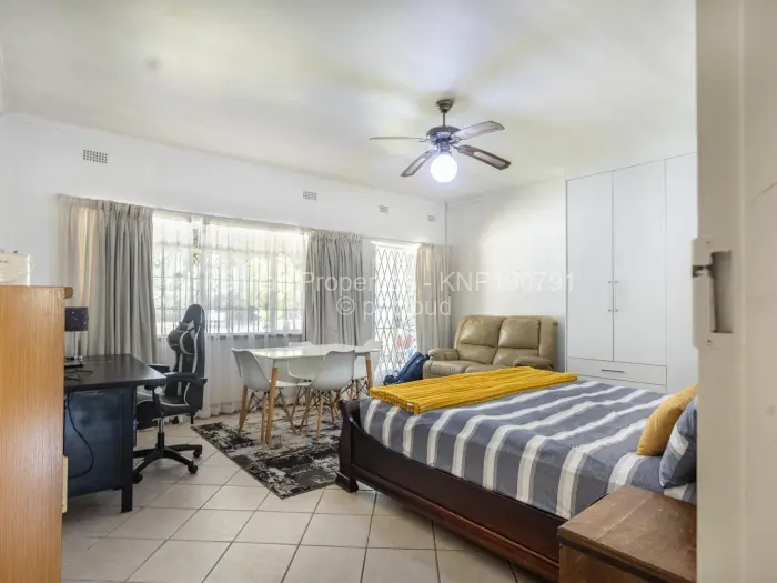 5 Bedroom House for Sale in Highlands, Harare