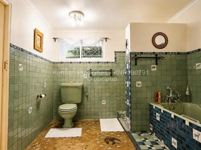 5 Bedroom House for Sale in Highlands, Harare