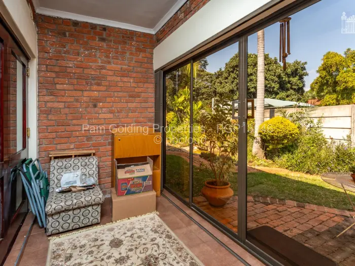 Townhouse/Cluster to Rent in Newlands