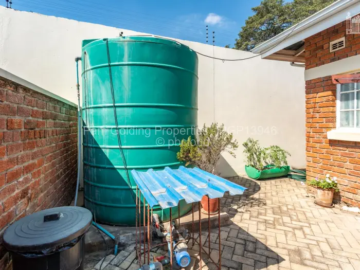 Townhouse/Cluster to Rent in Newlands