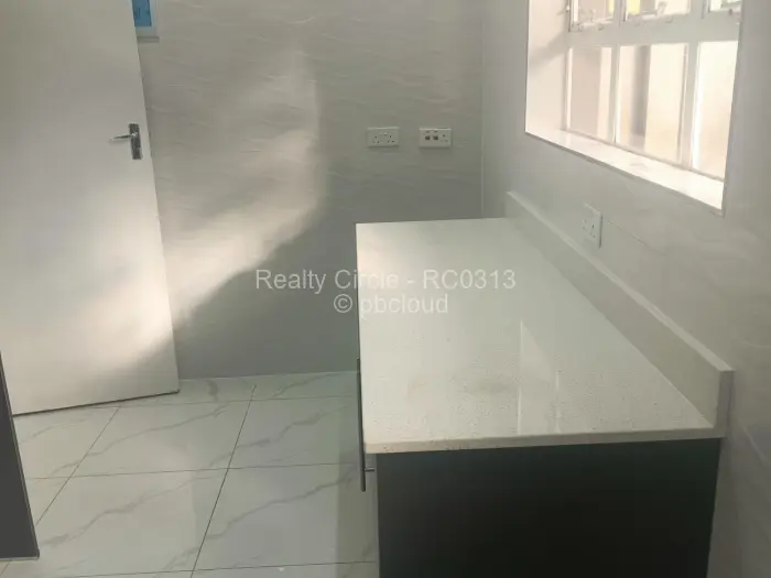 Flat/Apartment to Rent in Avenues
