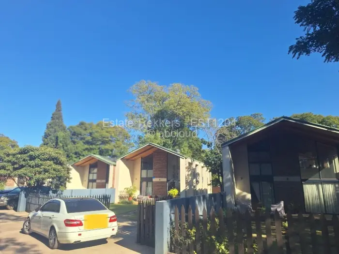 Townhouse/Cluster for Sale in Highlands, Harare