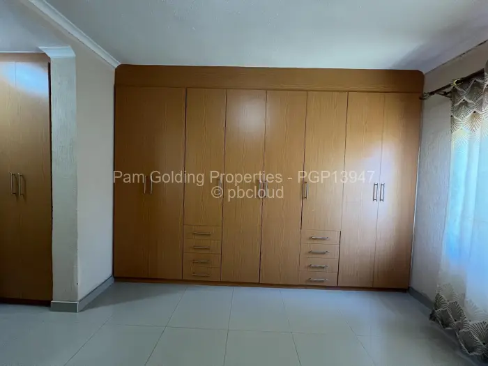 Townhouse/Cluster to Rent in Marlborough