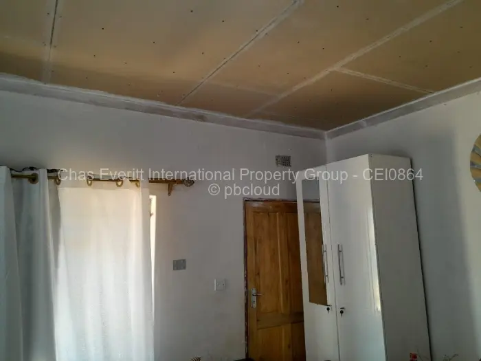 3 Bedroom House for Sale in Ngezi, Ngezi
