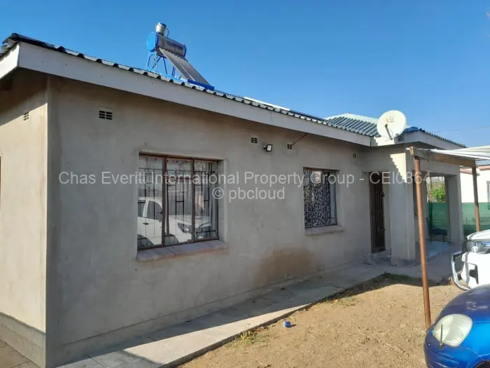3 Bedroom House for Sale in Ngezi, Ngezi