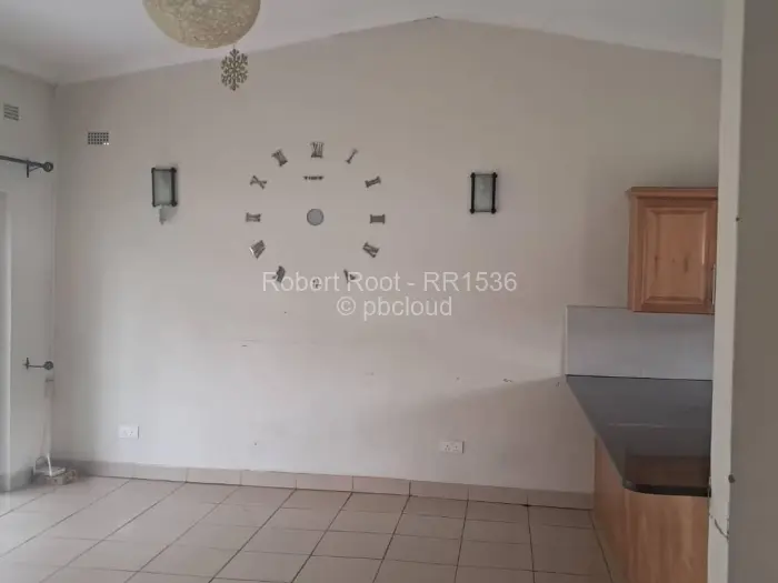 Townhouse/Cluster to Rent in Meyrick Park