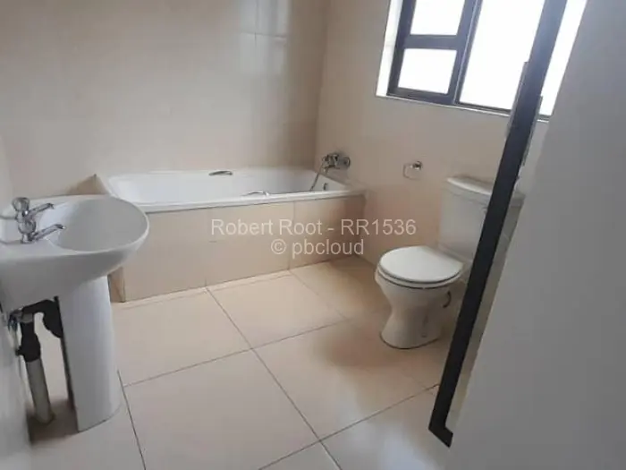 Townhouse/Cluster to Rent in Meyrick Park