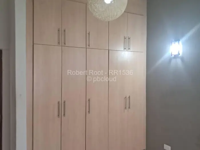 Townhouse/Cluster to Rent in Meyrick Park