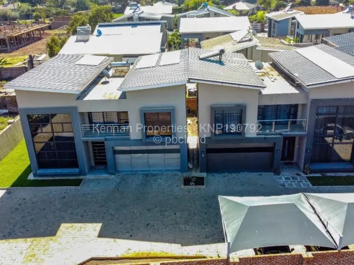 Townhouse/Cluster for Sale in Highlands, Harare