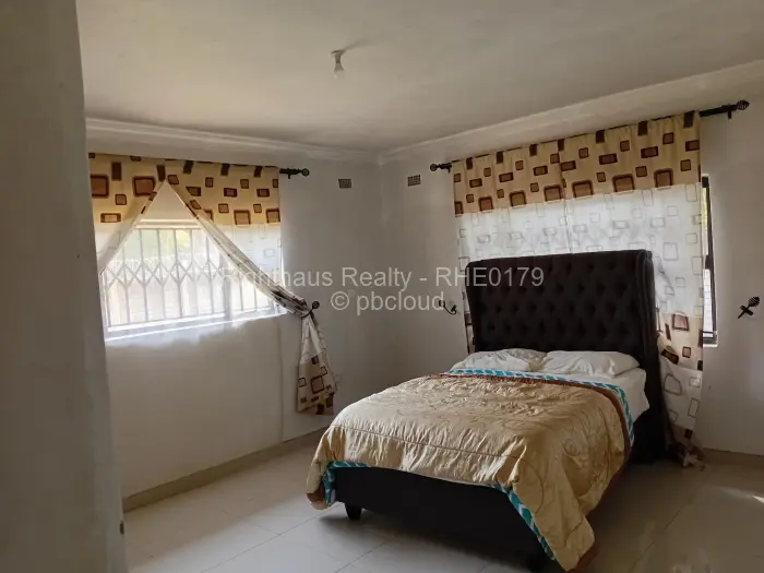 3 Bedroom House to Rent in Greendale North