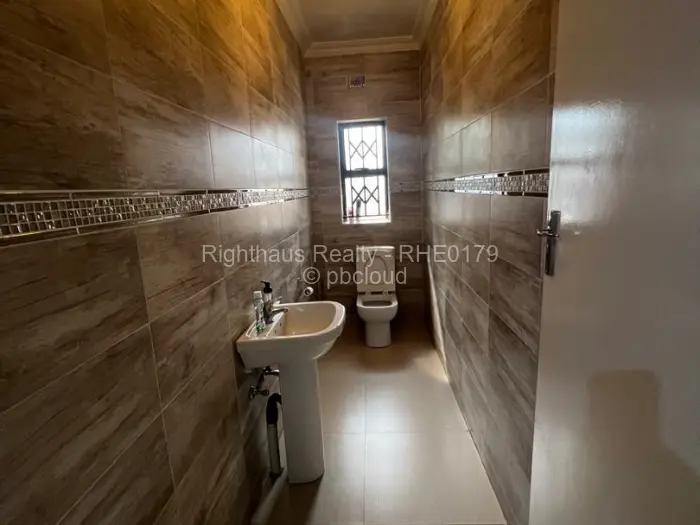3 Bedroom House to Rent in Greendale North