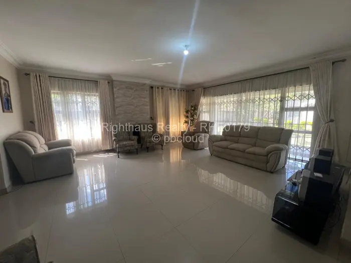 3 Bedroom House to Rent in Greendale North
