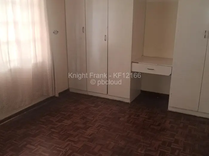 4 Bedroom House to Rent in Bluff Hill