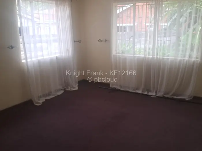 4 Bedroom House to Rent in Bluff Hill