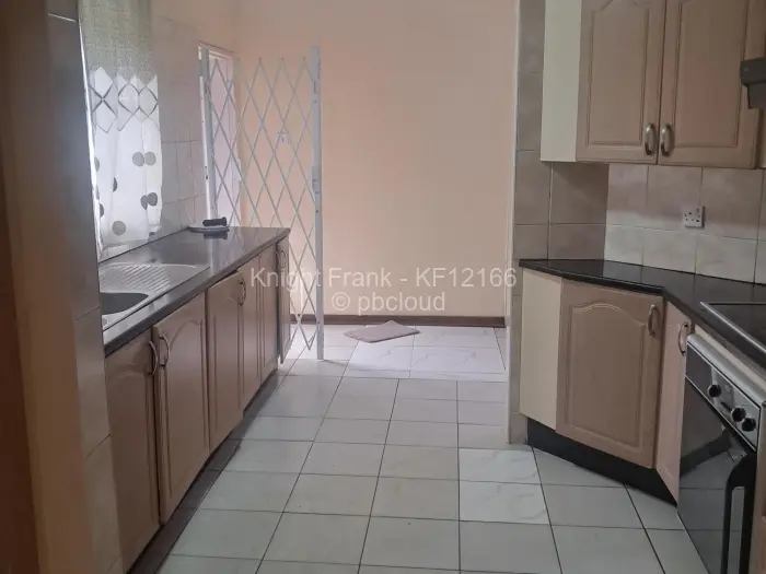 4 Bedroom House to Rent in Bluff Hill