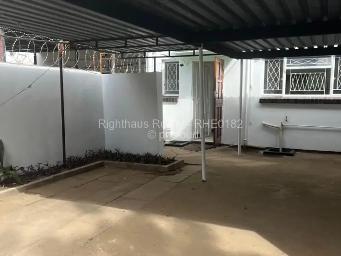 Flat/Apartment to Rent in Avondale