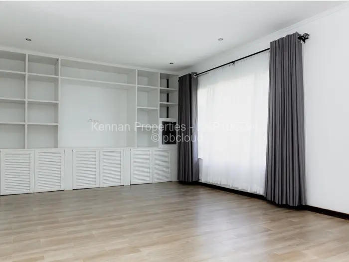 Flat/Apartment to Rent in Avondale