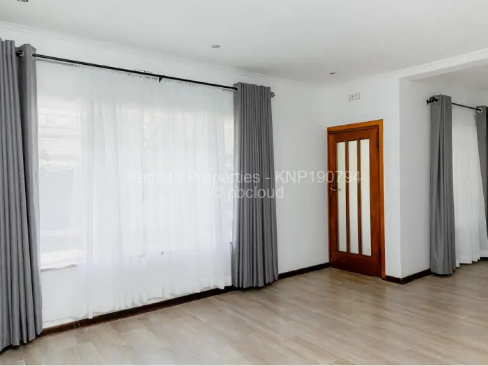 Flat/Apartment to Rent in Avondale