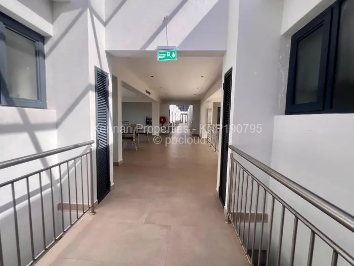 Flat/Apartment to Rent in Borrowdale West