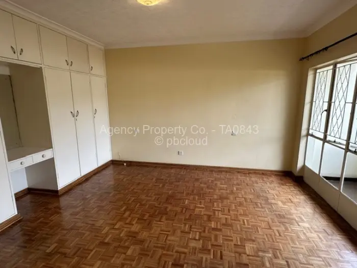 Flat/Apartment to Rent in Avondale