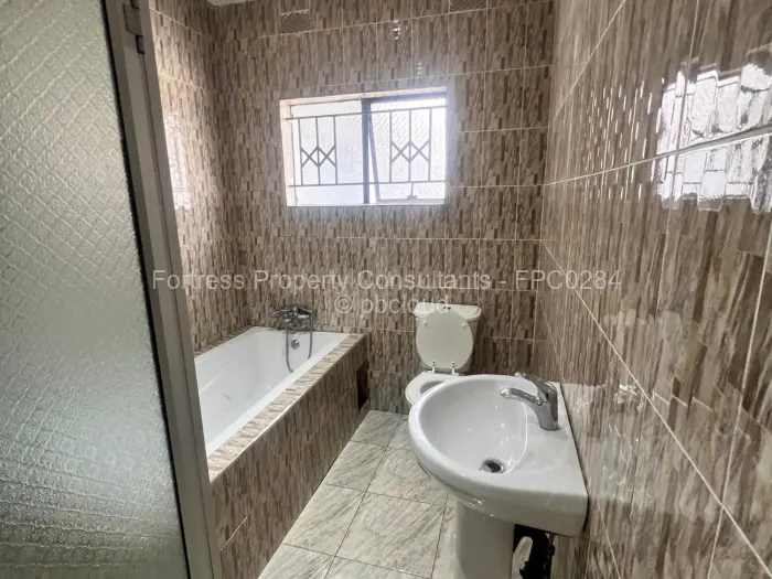 3 Bedroom House to Rent in Emerald Hill