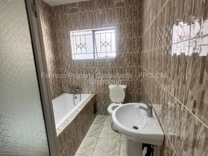 3 Bedroom House to Rent in Emerald Hill